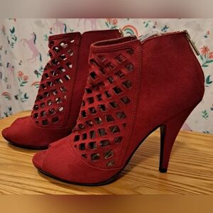 EUC Christian Siriano Red Suede Peep Toe Bootie Boot Heel Pump Shoe SZ 8.5
